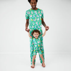 Green Hoppy Days Men's Short Sleeve Pajama Top