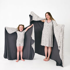 Luxe Leopard Oversized Cloud Blanket®