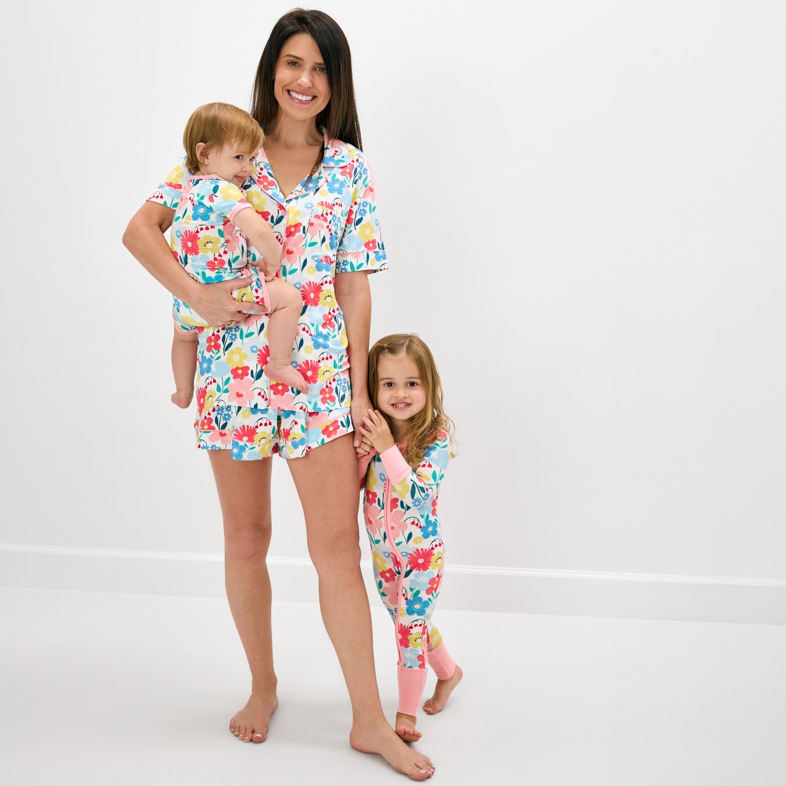 Midsummer Meadow Women's Short Sleeve & Shorts Pajama Set
