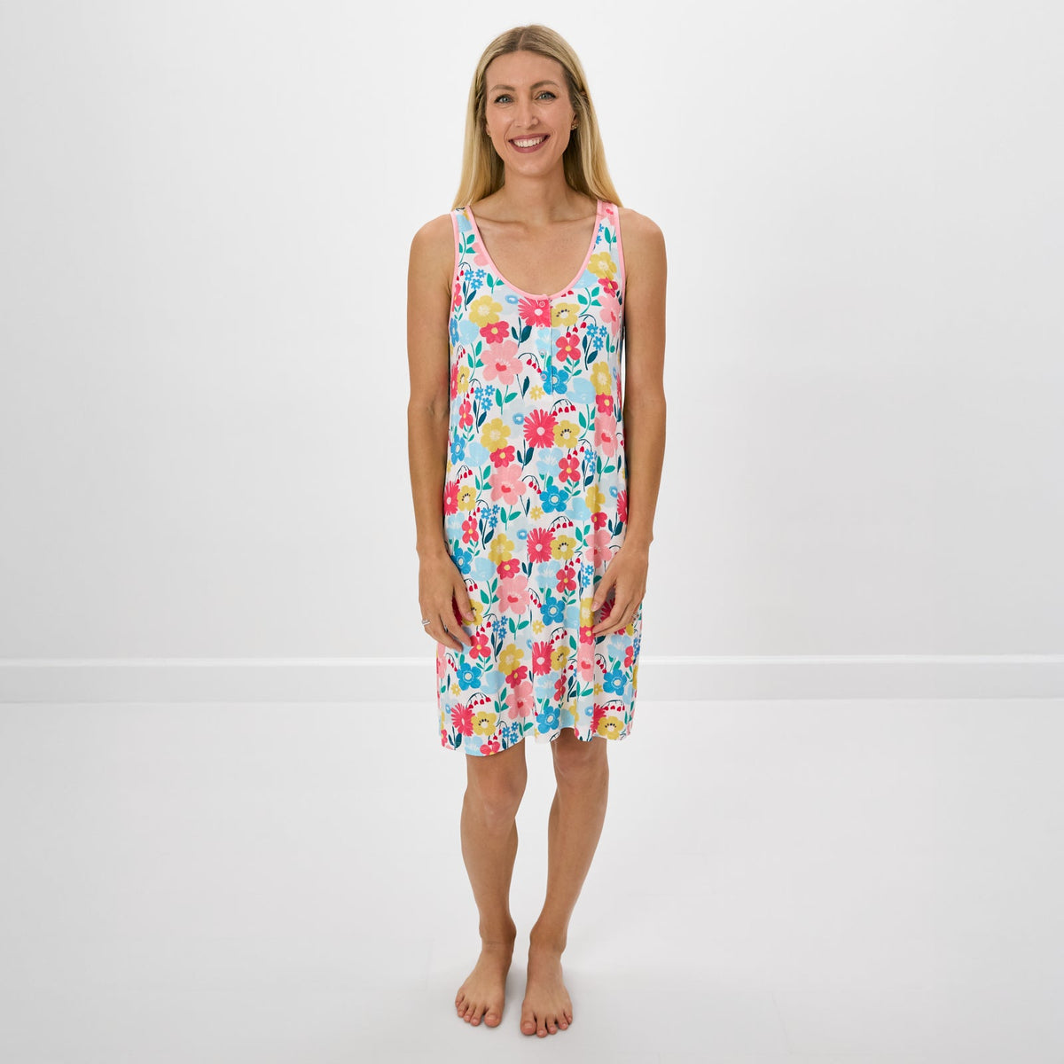 Midsummer Meadow Women's Sleeveless Nightgown